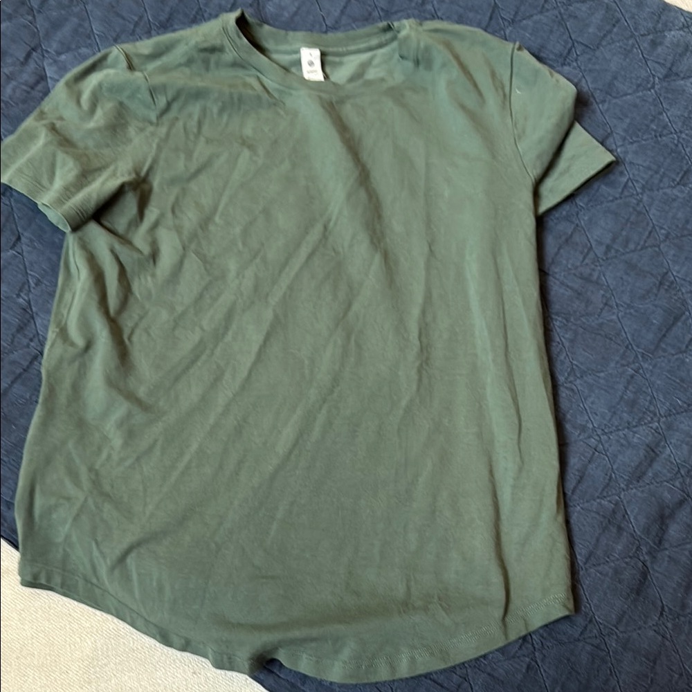 lululemon athletica Green Short Sleeve Tee